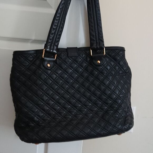 Marc Jacobs large Black Quilted Italy Leather bag - Picture 2 of 16